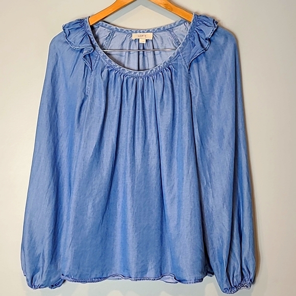Loft Chambray Blouse Ruffle Neck Flowy Comfy Size Small Lyocell Lightweight - Picture 1 of 6